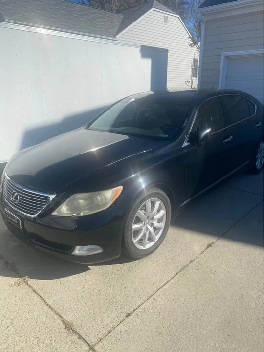 2009 Lexus LS 4th Gen - Image 4 of 8