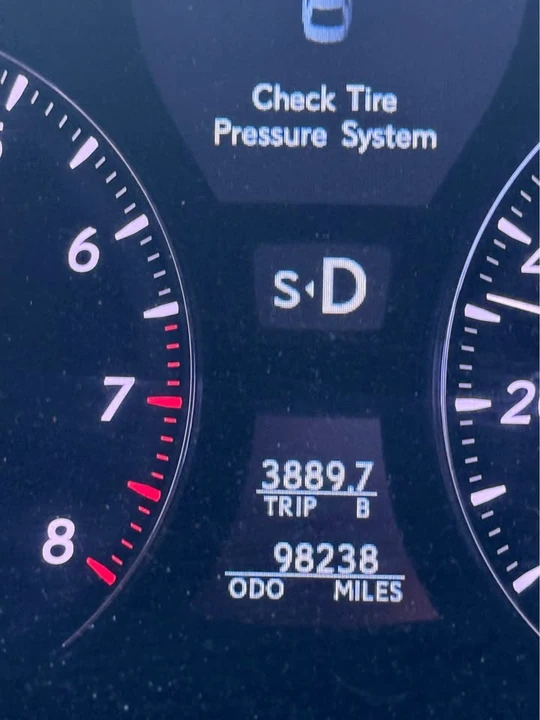 2009 Lexus LS 4th Gen - Image 5 of 5