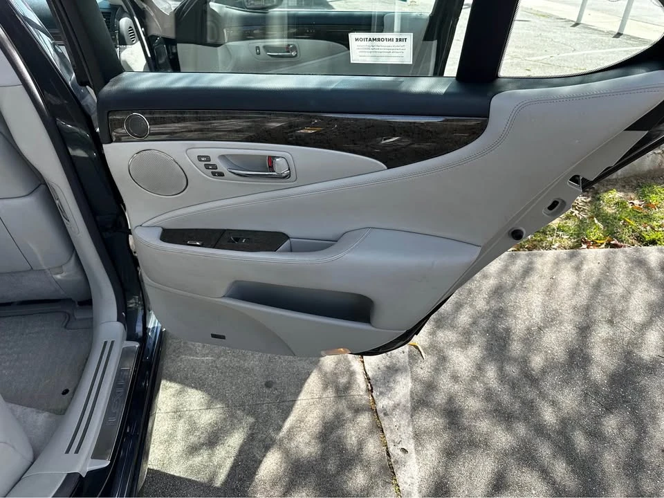 2009 Lexus LS 4th Gen - Image 13 of 20