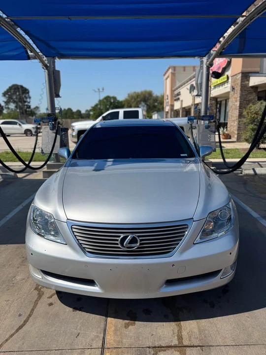 2009 Lexus LS 4th Gen - Image 2 of 15