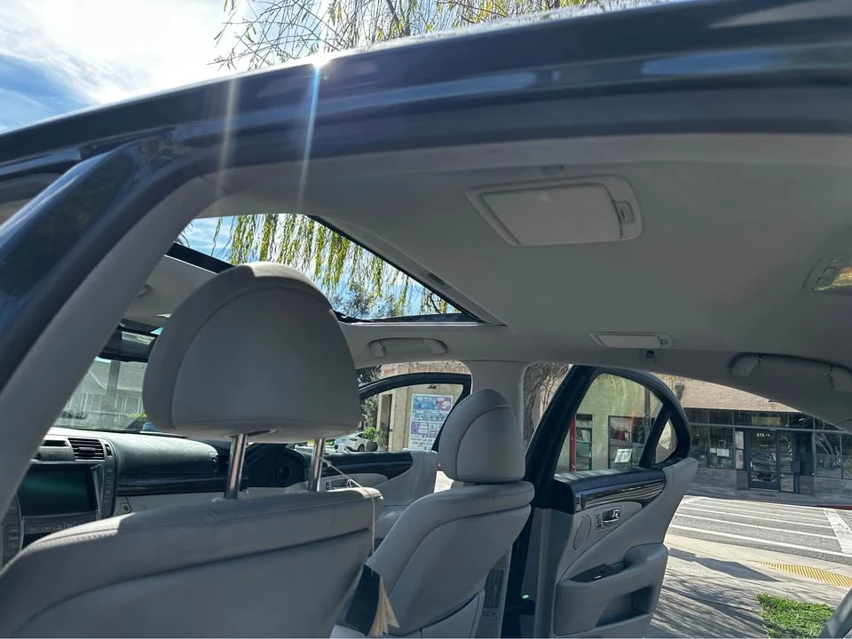 2009 Lexus LS 4th Gen - Image 15 of 20