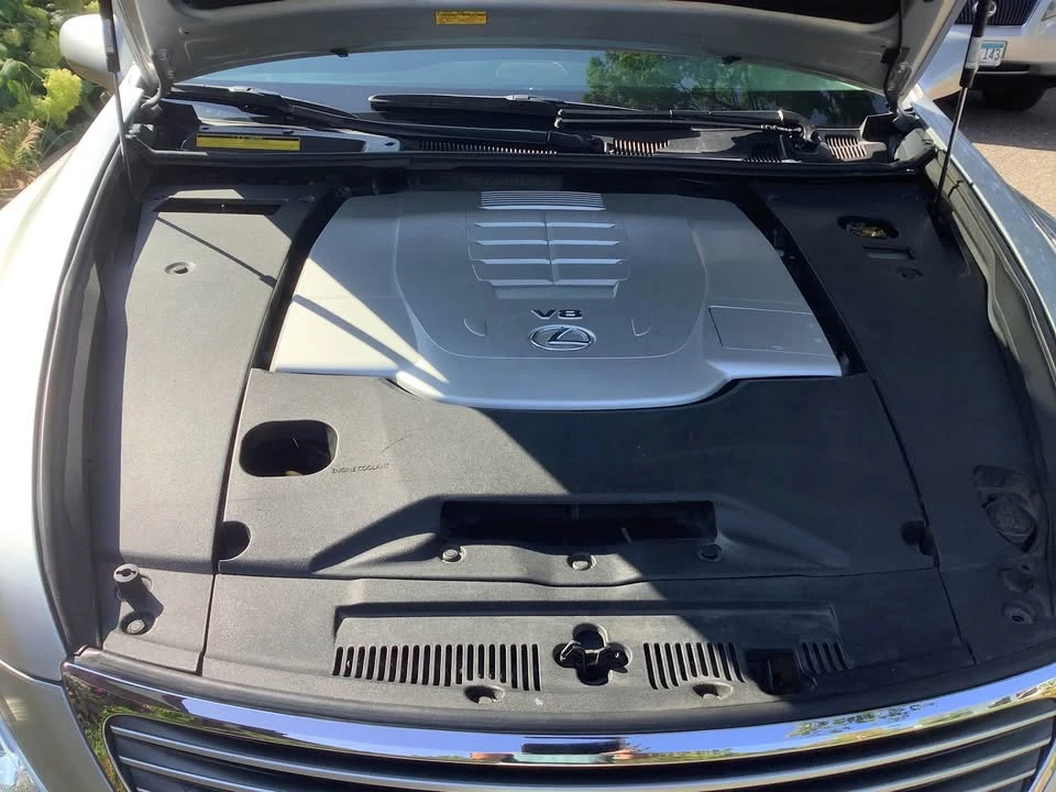 2009 Lexus LS 4th Gen - Image 9 of 10