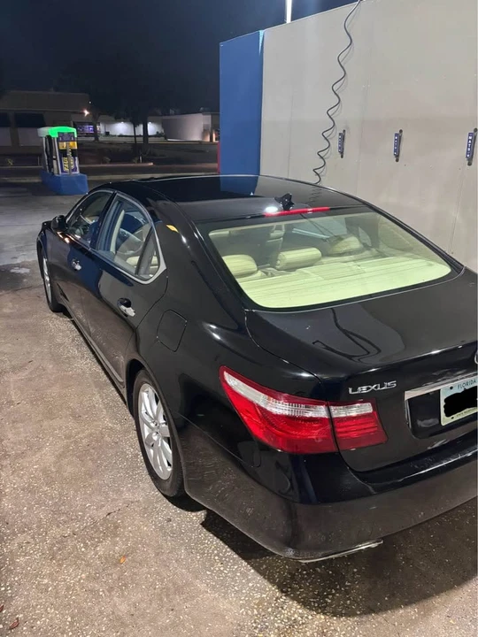 2009 Lexus LS 4th Gen - Image 14 of 15