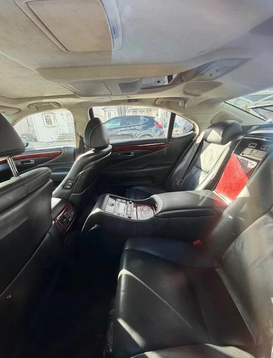 2009 Lexus LS 4th Gen - Image 7 of 14