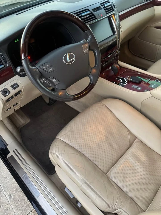 2009 Lexus LS 4th Gen - Image 5 of 12