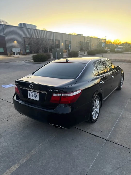 2009 Lexus LS 4th Gen - Image 3 of 12