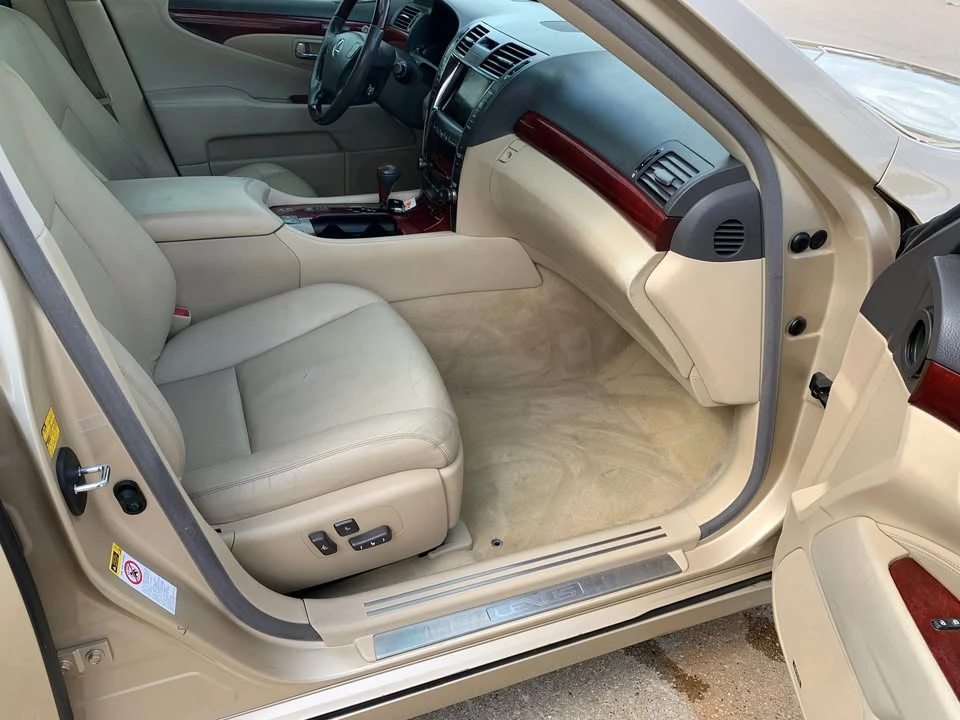 2009 Lexus LS 4th Gen - Image 11 of 13