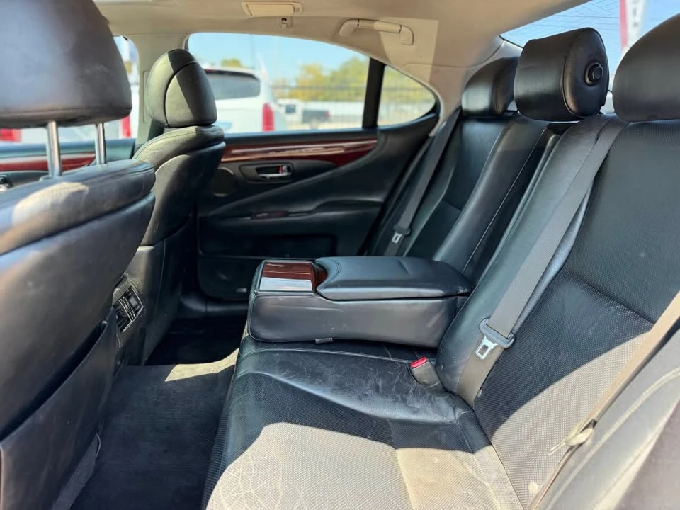 2009 Lexus LS 4th Gen - Image 12 of 20
