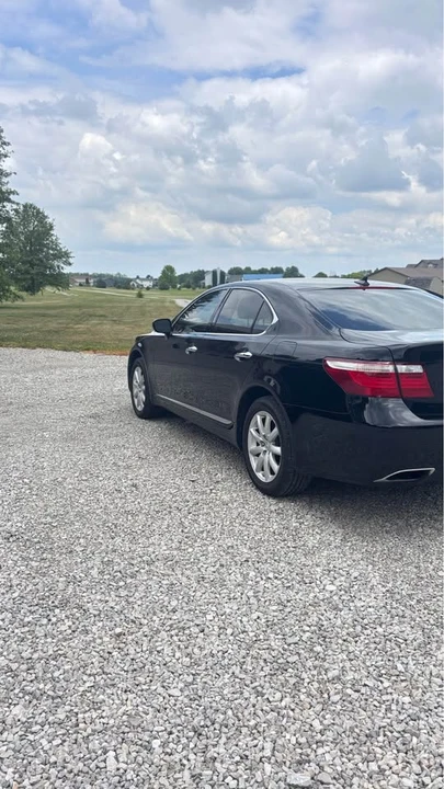 2009 Lexus LS 4th Gen - Image 3 of 16