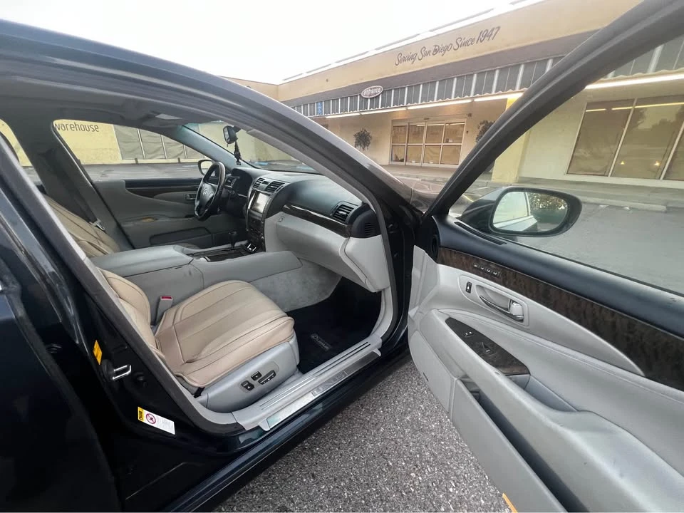 2009 Lexus LS 4th Gen - Image 15 of 17