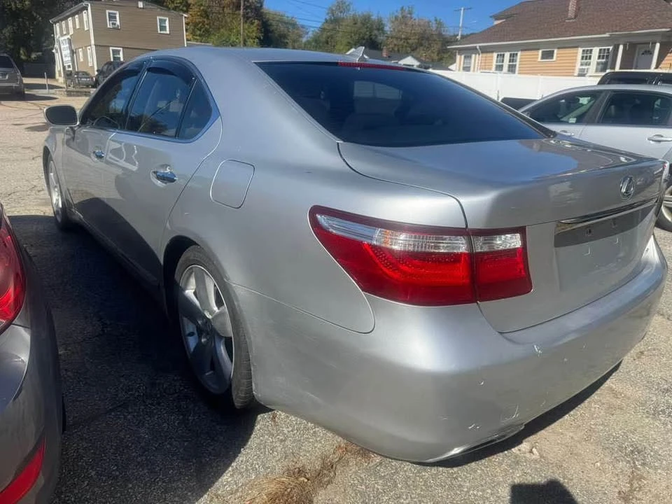 2009 Lexus LS 4th Gen - Image 4 of 13