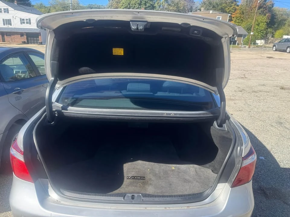 2009 Lexus LS 4th Gen - Image 12 of 13