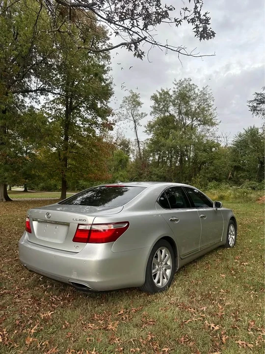 2009 Lexus LS 4th Gen - Image 5 of 9