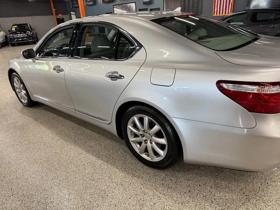 2009 Lexus LS 4th Gen - Image 4 of 5