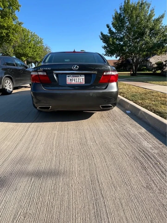 2009 Lexus LS 4th Gen - Image 6 of 16