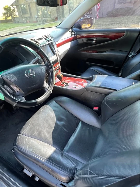 2009 Lexus LS 4th Gen - Image 9 of 16