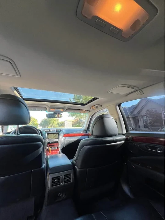 2009 Lexus LS 4th Gen - Image 12 of 14