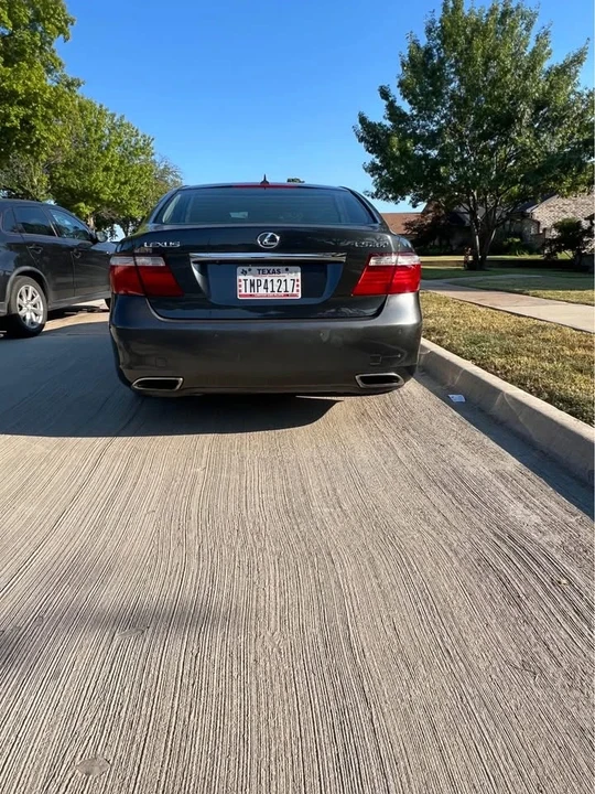 2009 Lexus LS 4th Gen - Image 7 of 14