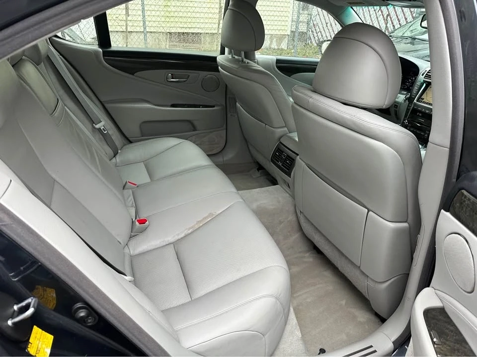 2009 Lexus LS 4th Gen - Image 12 of 13