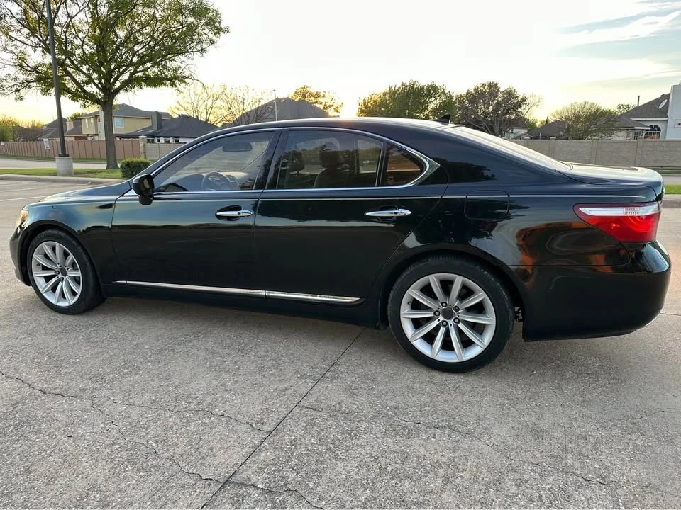 2009 Lexus LS 4th Gen - Image 9 of 19