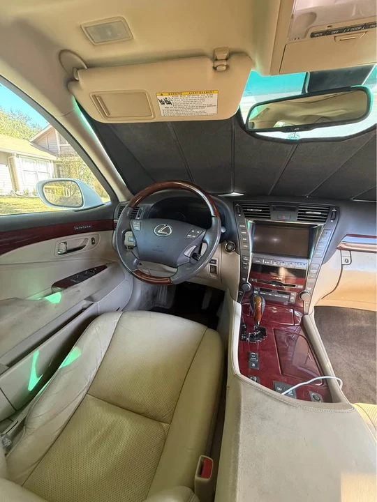 2009 Lexus LS 4th Gen - Image 2 of 3