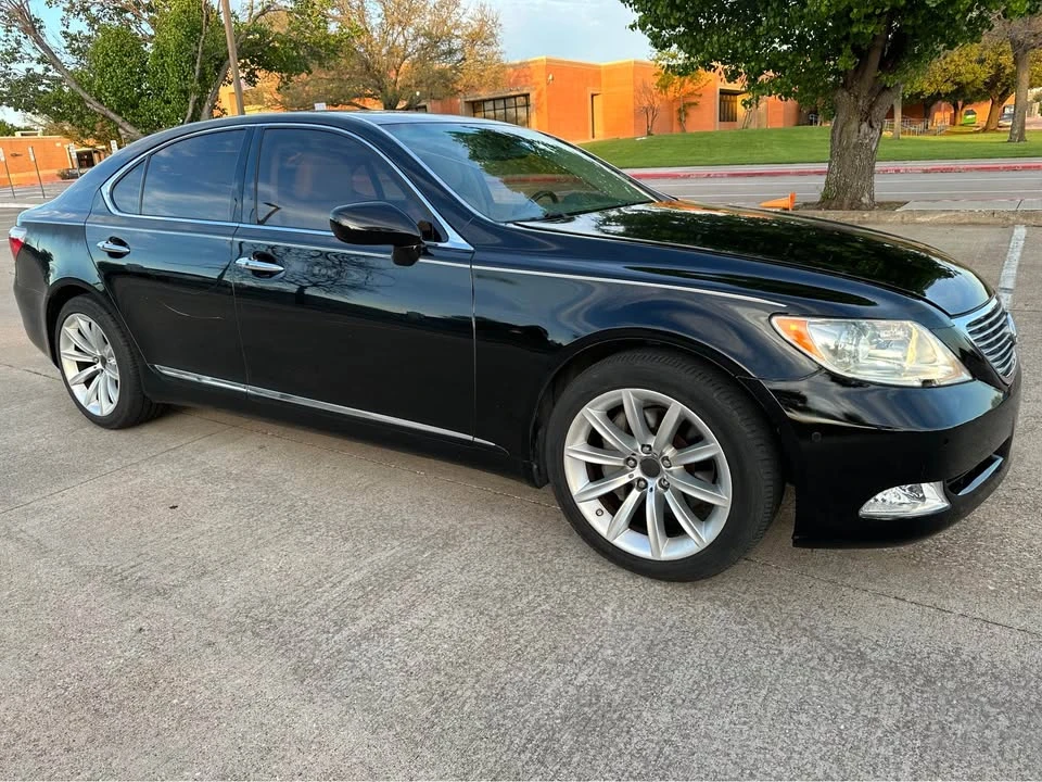 2009 Lexus LS 4th Gen - Image 2 of 19
