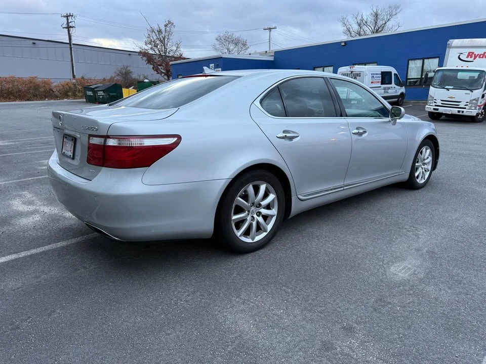 2009 Lexus LS 4th Gen - Image 8 of 20
