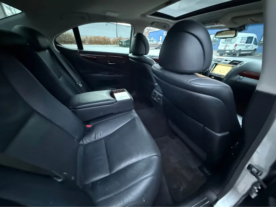 2009 Lexus LS 4th Gen - Image 15 of 20
