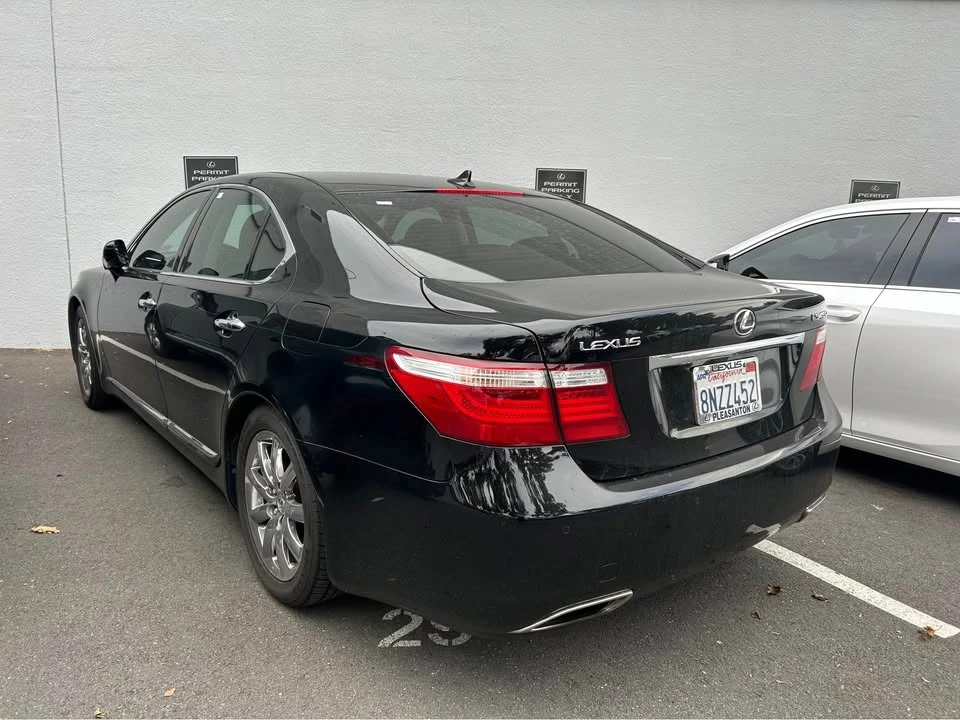2009 Lexus LS 4th Gen - Image 2 of 4