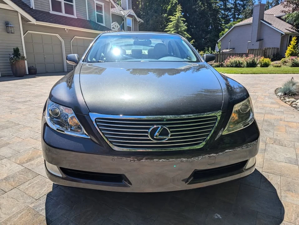 2009 Lexus LS 4th Gen - Image 3 of 17