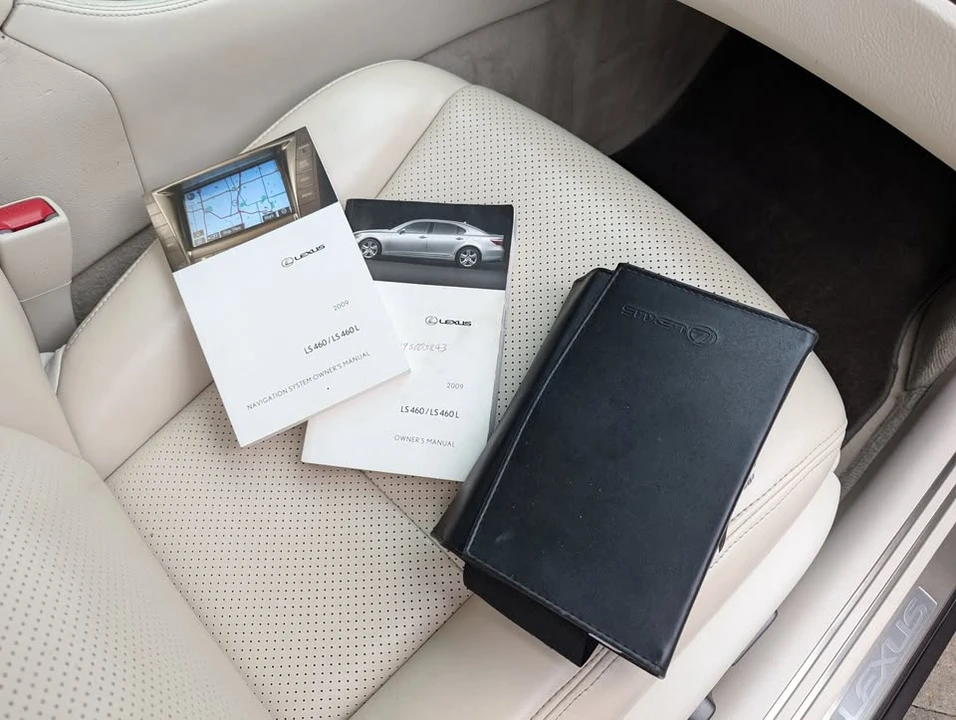 2009 Lexus LS 4th Gen - Image 5 of 17