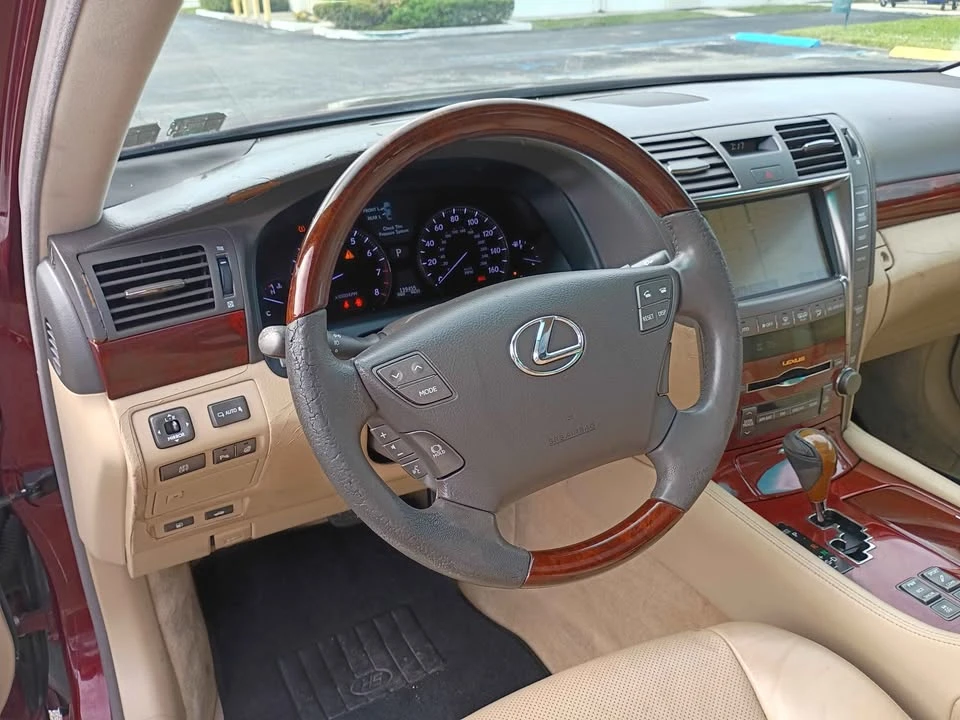 2009 Lexus LS 4th Gen - Image 7 of 11