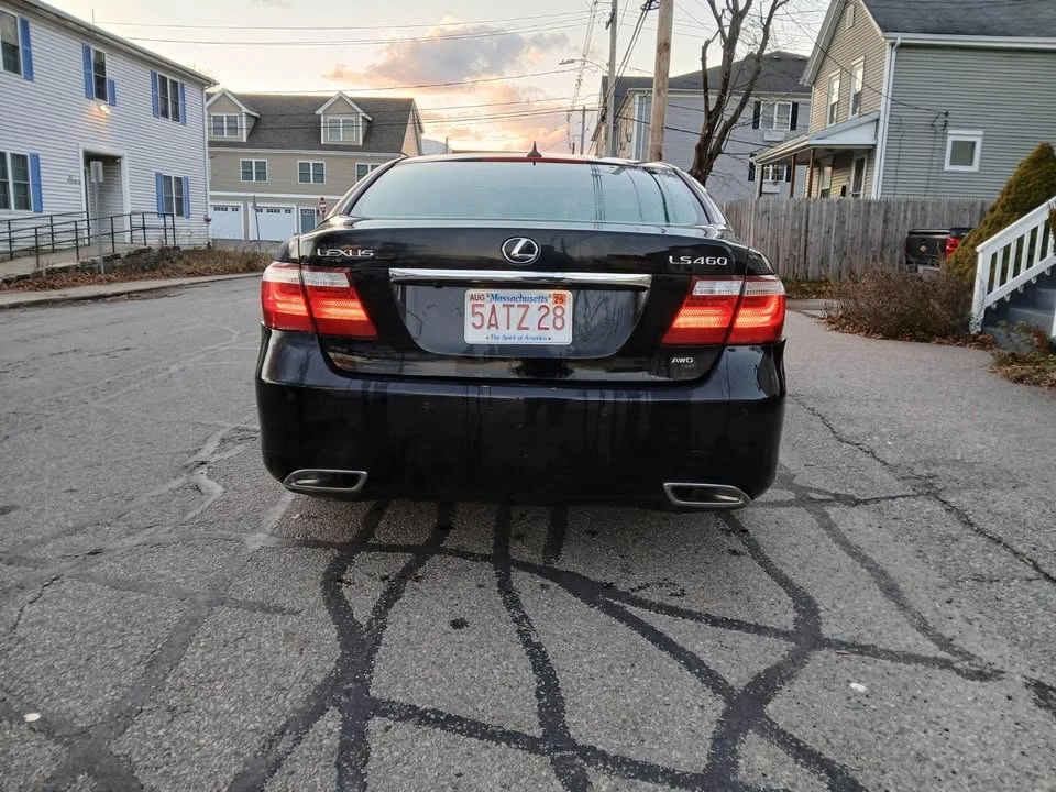 2009 Lexus LS 4th Gen - Image 19 of 20