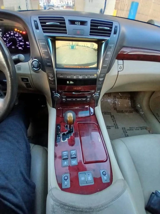 2009 Lexus LS 4th Gen - Image 14 of 20