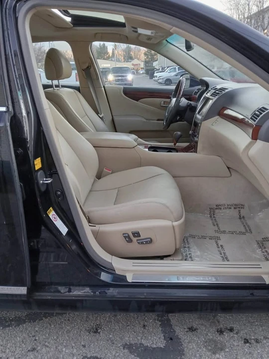 2009 Lexus LS 4th Gen - Image 11 of 20
