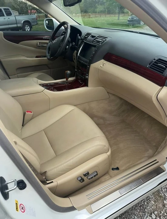2009 Lexus LS 4th Gen - Image 4 of 8