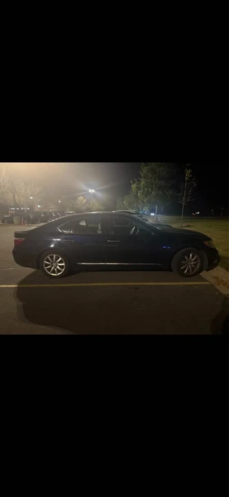 2009 Lexus LS 4th Gen - Image 2 of 4