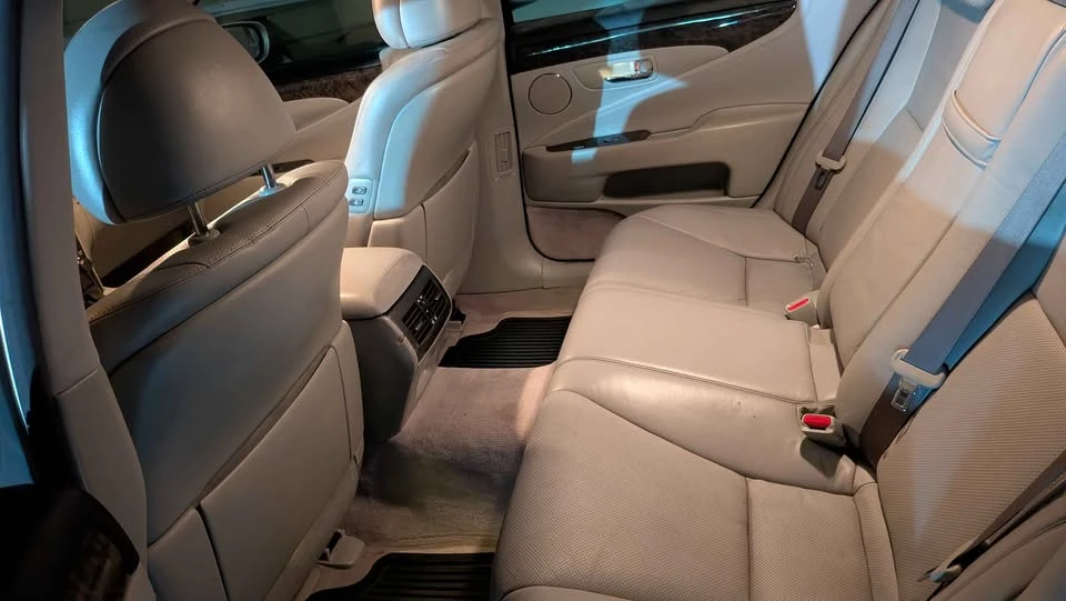 2009 Lexus LS 4th Gen - Image 6 of 6