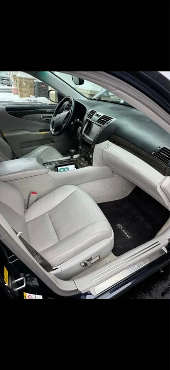 2009 Lexus LS 4th Gen - Image 3 of 4