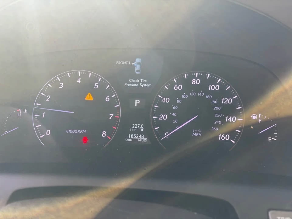 2009 Lexus LS 4th Gen - Image 9 of 10