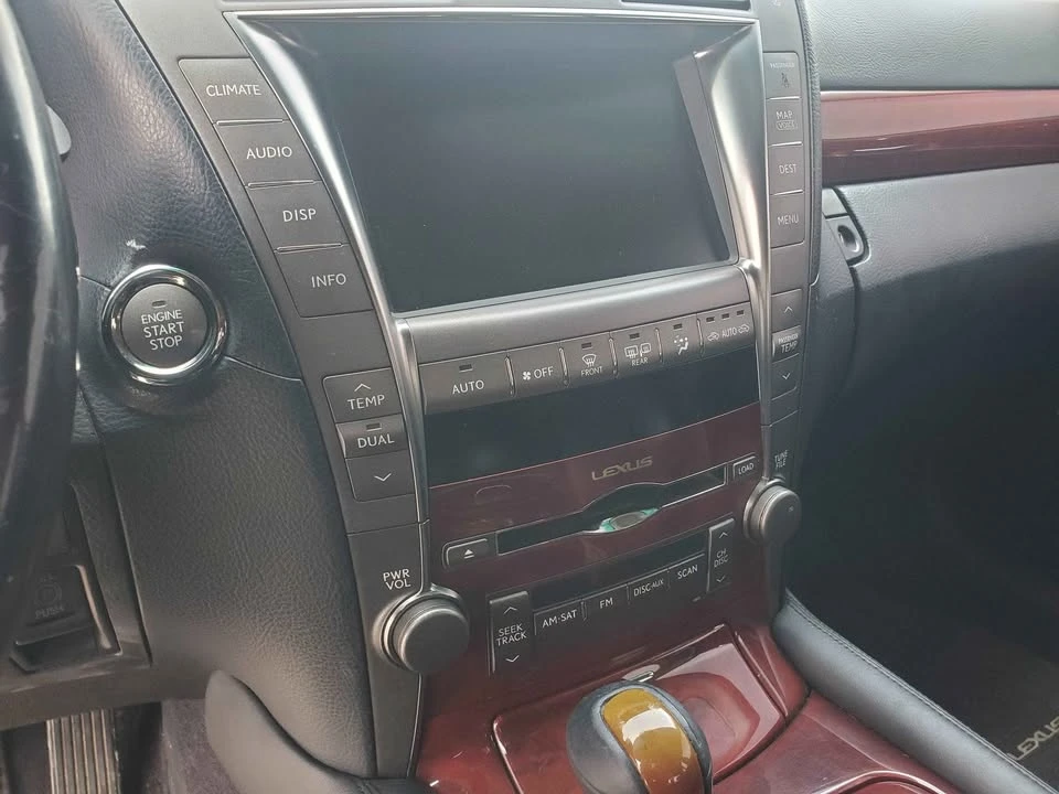2009 Lexus LS 4th Gen - Image 10 of 12