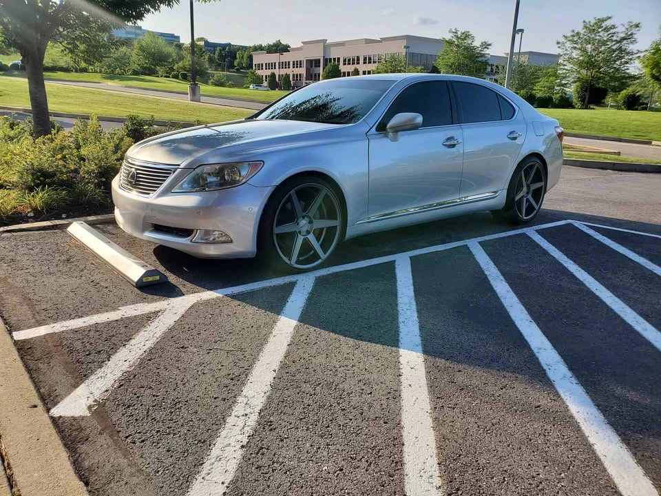 2009 Lexus LS 4th Gen - Image 2 of 12