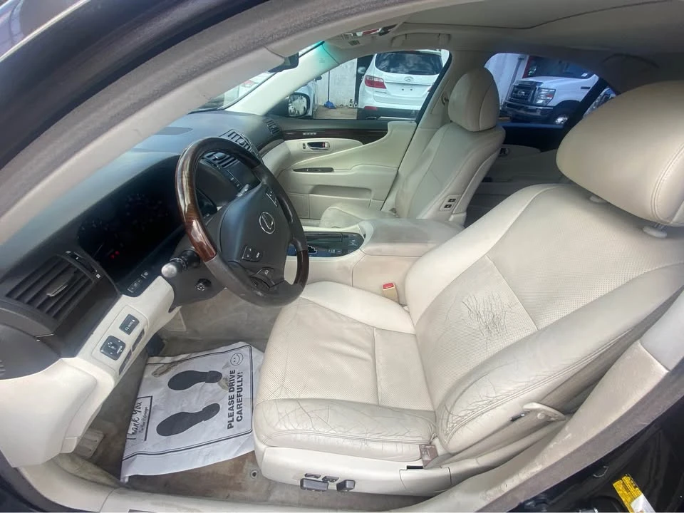 2009 Lexus LS 4th Gen - Image 11 of 13
