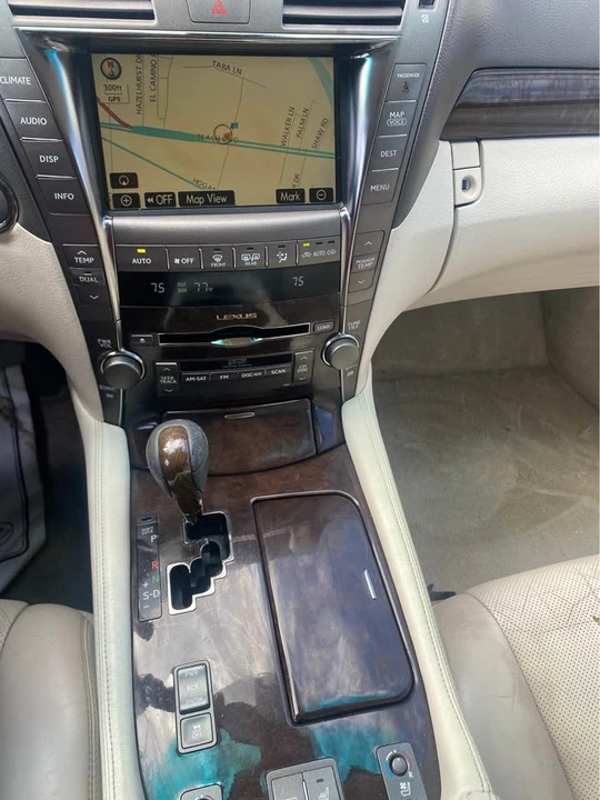 2009 Lexus LS 4th Gen - Image 12 of 13