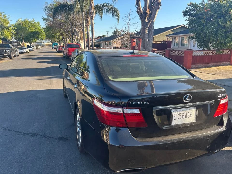 2009 Lexus LS 4th Gen - Image 6 of 10