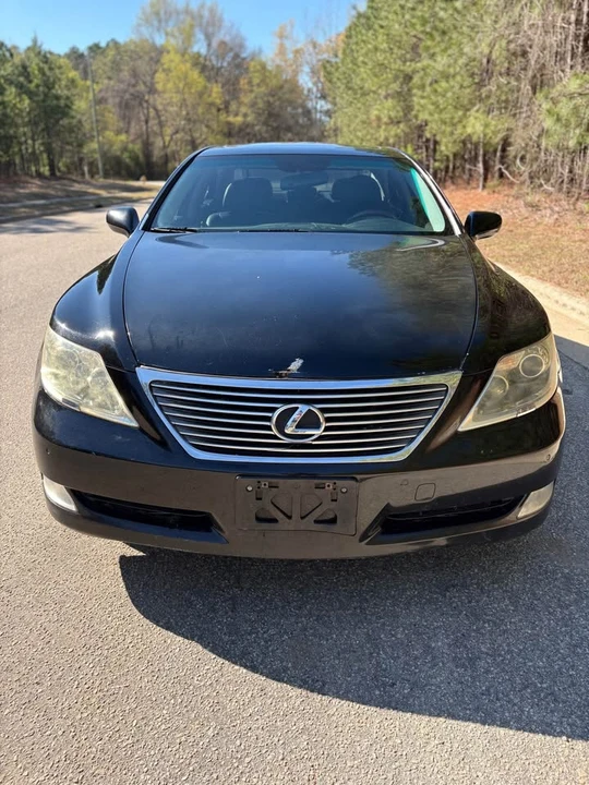 2009 Lexus LS 4th Gen - Image 5 of 10