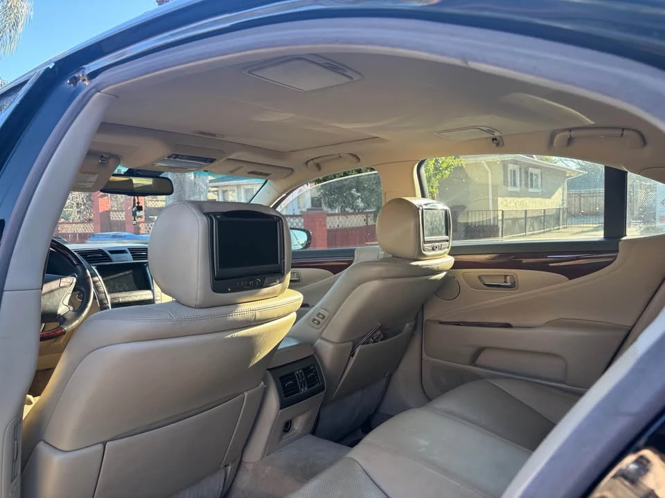 2009 Lexus LS 4th Gen - Image 4 of 10