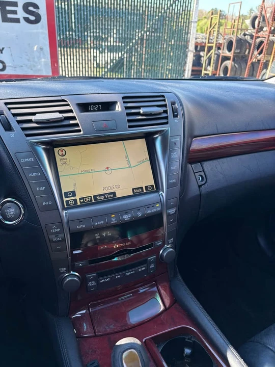 2009 Lexus LS 4th Gen - Image 8 of 10