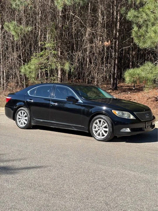 2009 Lexus LS 4th Gen - Image 2 of 10