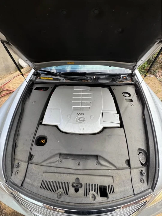 2009 Lexus LS 4th Gen - Image 2 of 4